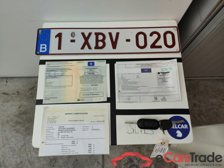 Peugeot Boxer 2.0 BlueHDi SS 160 Premium Pack 335 L3H2 4d DC #4