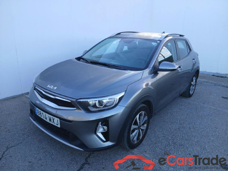 KIA Stonic / 2017 / 5P / todoterreno 1.0 T-GDi 74kW (100CV) MHEV MT Business (AC) #1