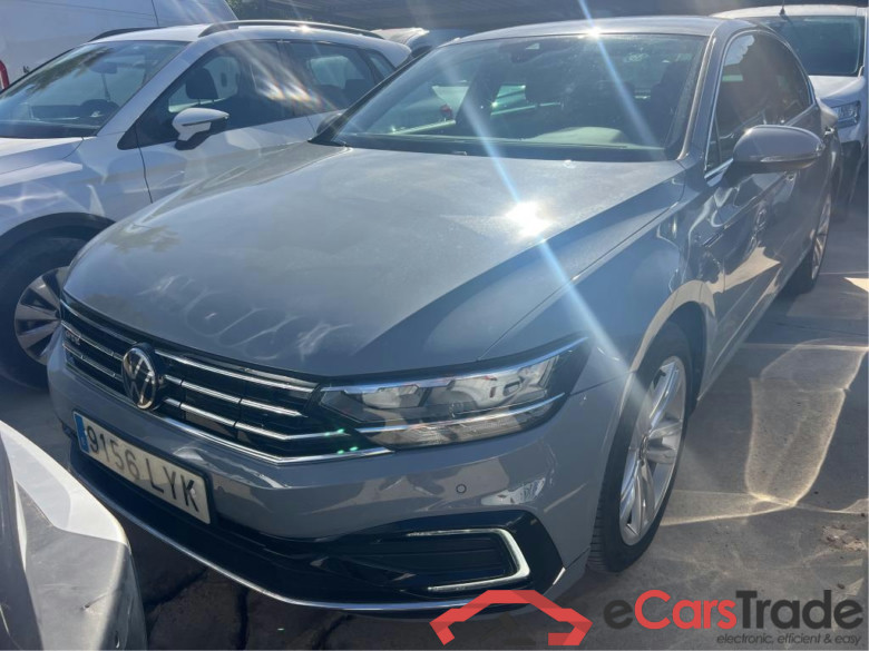 VOLKSWAGEN Passat / 2019 / 4P / sedán GTE 1.4 TSI e-Power 115kW + 85kW DSG #1