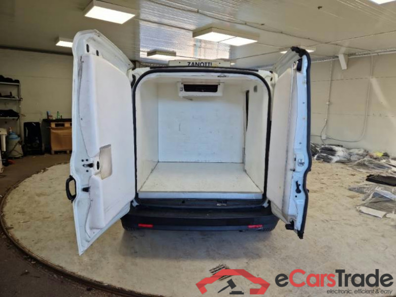 FIAT DOBLÒ CARGO / 2014 / 4P / VETT. FURGONATA CH1 LOUNGE 1.6 MJET 105CV E6D SeS #5