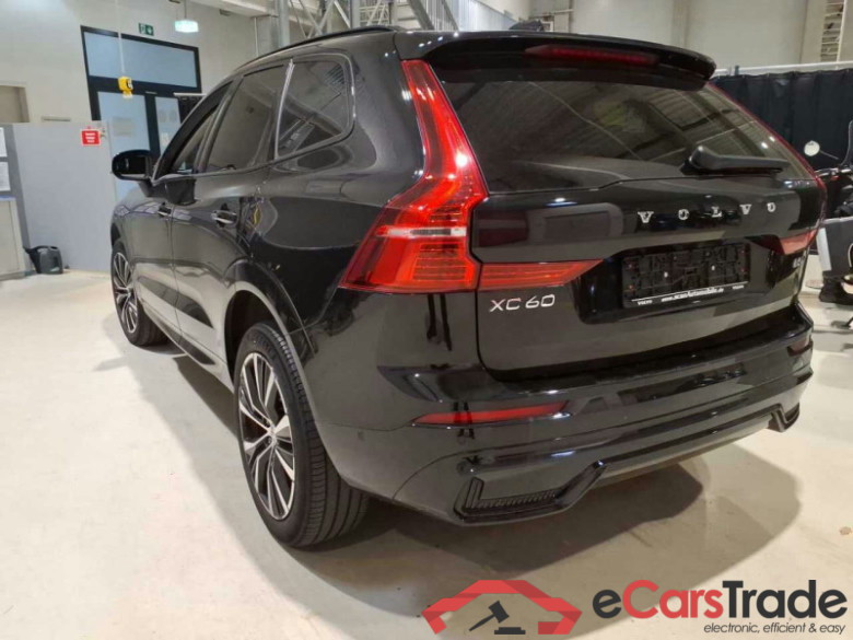 Volvo XC60 (03.2017->) DE - SUV5 B5 (Benzin) AWD EU6d, Ultimate Dark Mild-Hybrid, (Facelift) 2022 - 202 #3