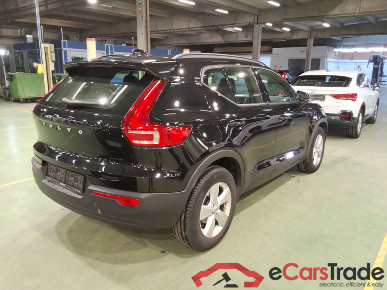 VOLVO XC40 1.5 T2 MOMENTUM CORE #4